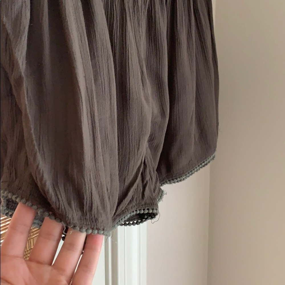 Shorts - Picture 2 of 3